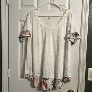 Umgee cute top with floral underlay size small